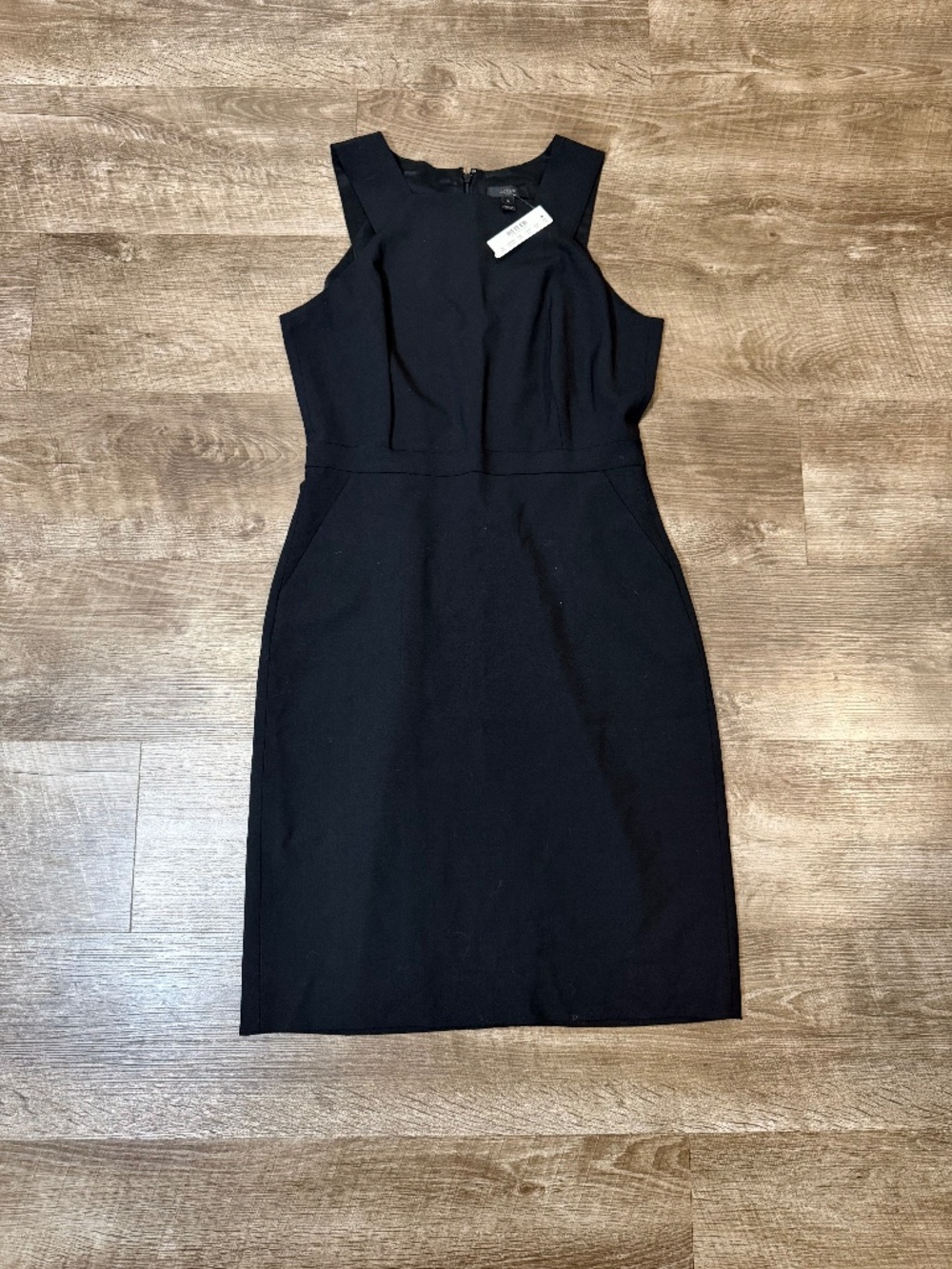 Nwt. Jcrew sleeveless shift career dress stretch dress size 8 Black.